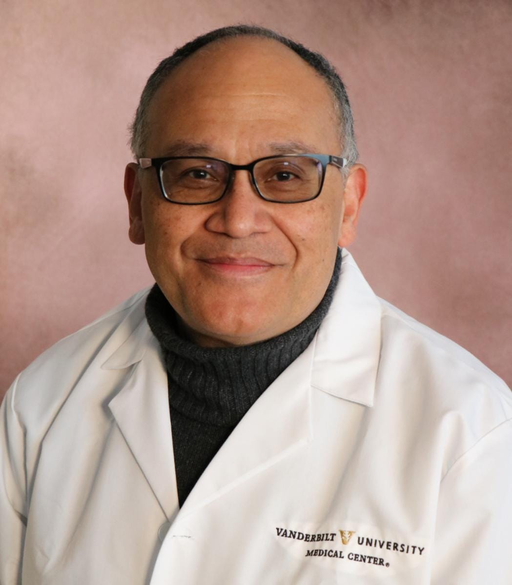 Dr. Pedro Ibarra Dr. Pedro Ibarra