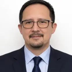 Dr. Ernesto Chinchilla