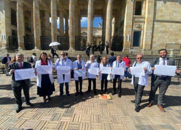 Gremios y organizaciones médicas estuvieron presentes en Audiencia Pública de la Reforma a la Salud