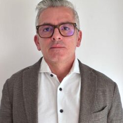Dr. Alvaro Quintero