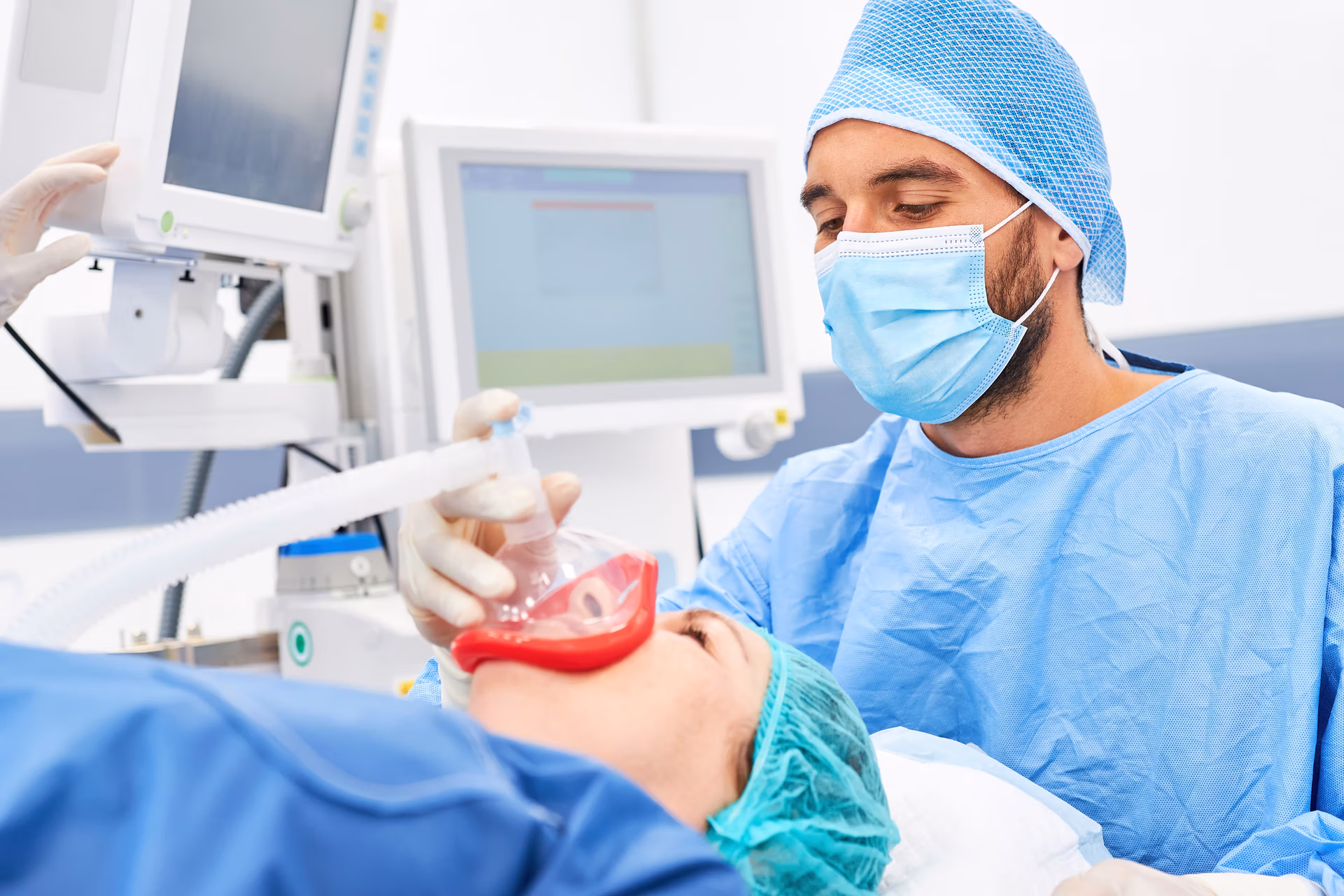 Anesthesiologist,Gives,Patient,Anesthesia,Treatment,For,General,Anesthesia,Before,Surgery Anesthesiologist,Gives,Patient,Anesthesia,Treatment,For,General,Anesthesia,Before,Surgery