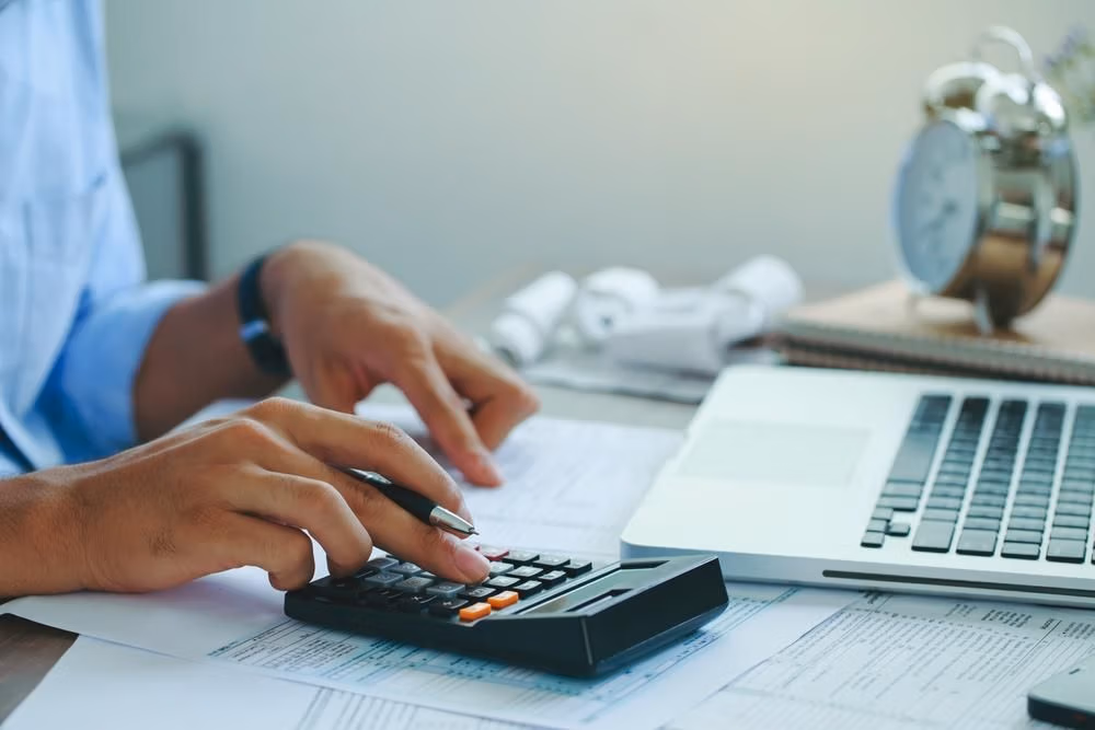 Man,Doing,Finances,And,Calculate,About,Cost,To,Real,Estate Man,Doing,Finances,And,Calculate,About,Cost,To,Real,Estate